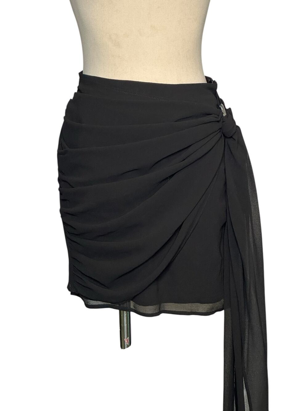 Forever 21 black ruched drape side mini skirt size small
